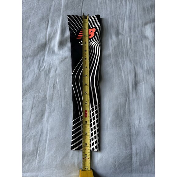 New Balance Size XS 2023 Pro Elite Issue Prodigy Racing Arm Black White Sleeves - Picture 10 of 16
